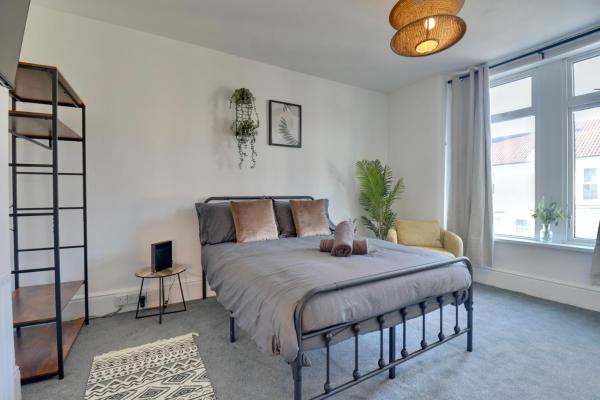 WorkStay Rooms With Ensuite and Shared Bathrooms