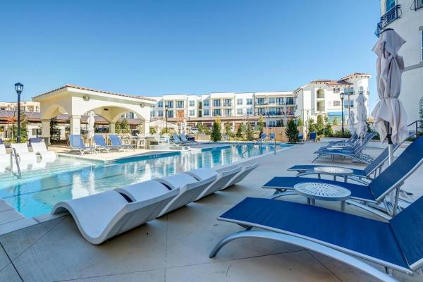 Landing Apartments - The Dylan