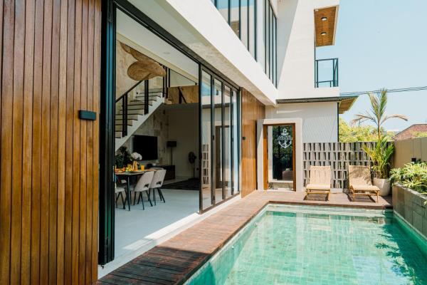 Anchor Villa Seminyak, Забронировать  Отели Семиньяк с парковкой, Парковка