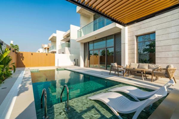 4Bed Villa with Maid & Driver Room Private Pool, Забронировать  Дубай Эмират Дубай