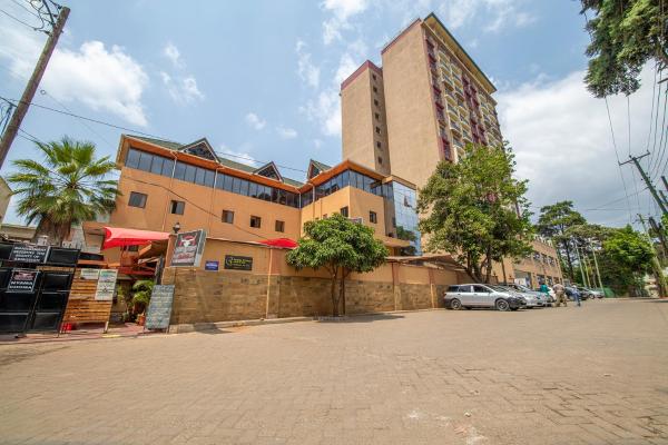 Jp suites hotel, Забронировать  Отели Найроби Каунти с парковкой, рядом с Nairobi Snake Park, Парковка