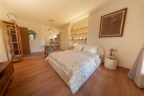 Moon Suite