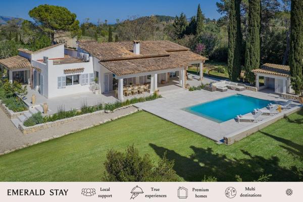 Villa La Canova Mallorca - by Emerald Stay, Забронировать  Отели Майорка с парковкой, Парковка