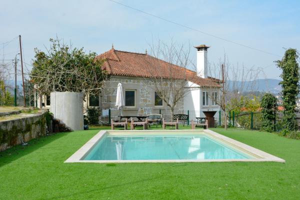 Villa de Viando with pool and parking, Забронировать  Мондин-ди-Башту 