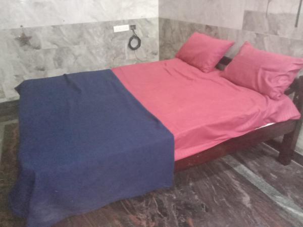 Good vibes pondicherry, Забронировать  Отели штата Тамилнада с парковкой, Парковка