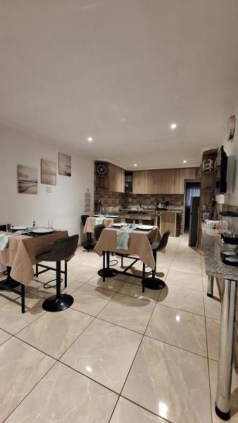 Oceans Rise Bnb, Забронировать  Отели Квазулу-Наталь с парковкой, Парковка