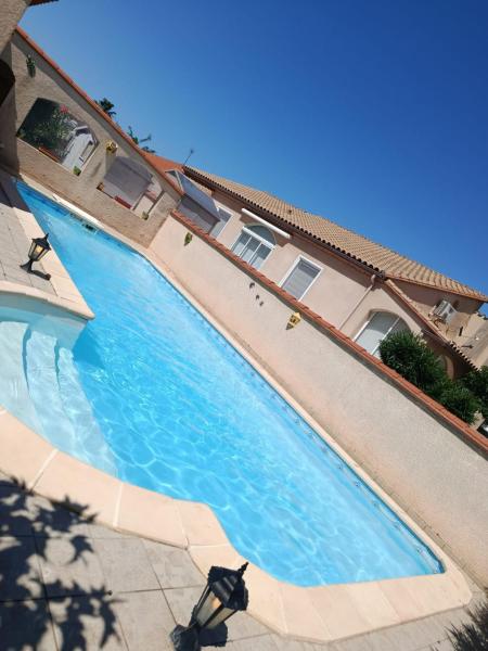 St Cyprien Magnifique Villa Piscine 3 Etoiles, Забронировать  Сен-Сиприен Pyrénées-Orientales