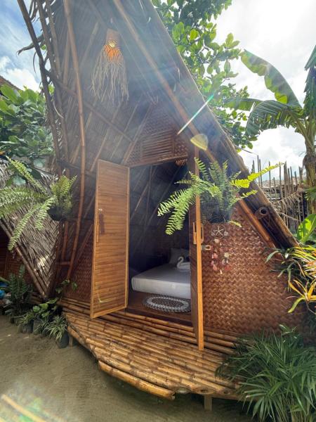 A Frame Cottage at Zhayas Beach and Cottages, Забронировать  Эль-Нидо El Nido Region