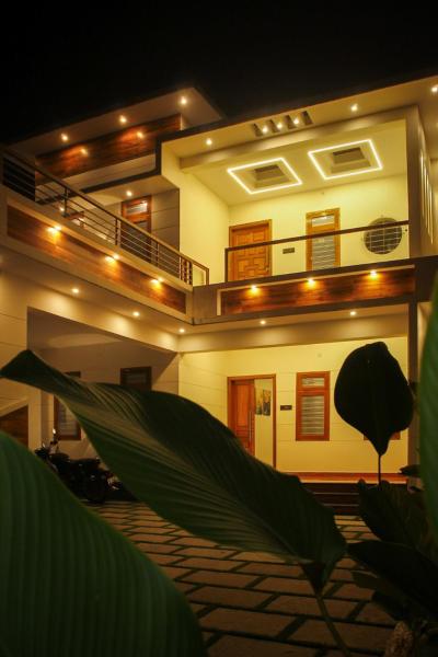 VUE Villa, Забронировать  Отели штата Кералы с парковкой, Парковка