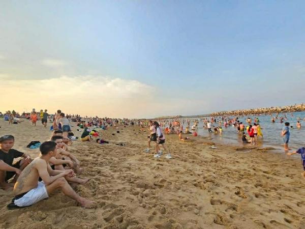 Nhà nghỉ Kim Ân, 预订  Ðông Tác 富安