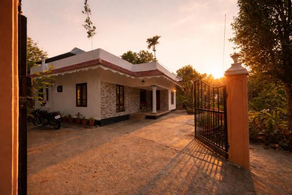 Little Heaven Homestay Munnar, Забронировать  Отели штата Кералы с парковкой, Парковка