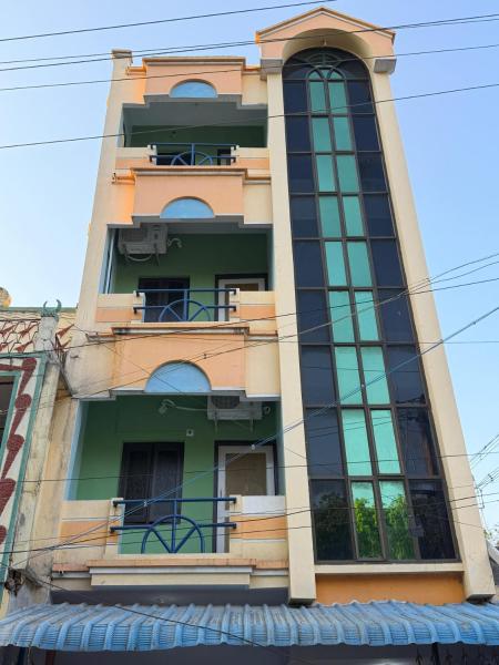 ASK Home Stay, Забронировать  Отели штата Тамилнада с парковкой, Парковка