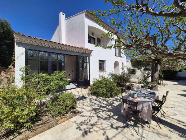Villa avec piscine, climatisée, WIFI, plage à pied, Забронировать  Ле-Брюск Var coast