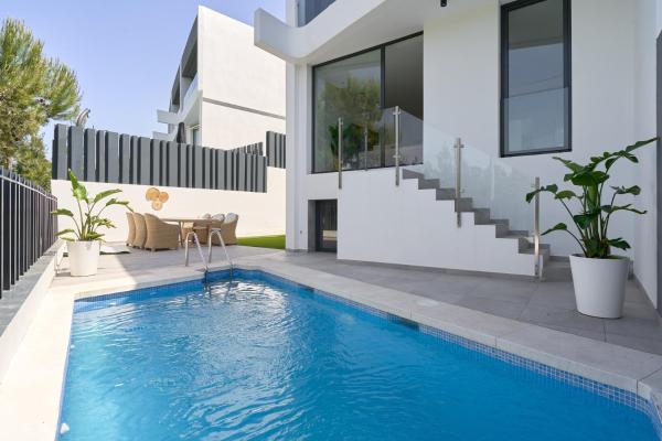 The Caletas Village Luxury, Забронировать  Отели Велес-Малаги с парковкой, Парковка