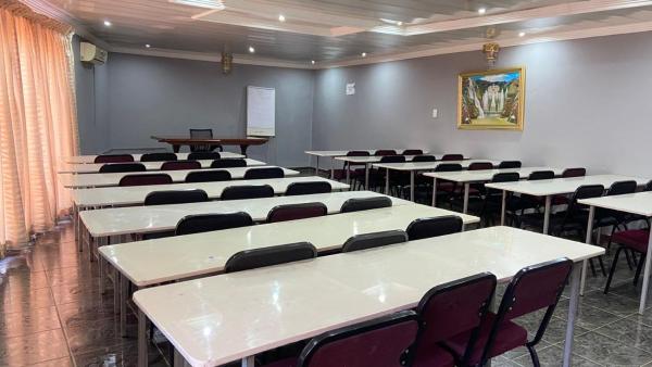 Vhueni Village Lodge & Conference Centre