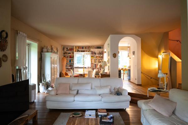 Villa with garden and private parking space, Забронировать  Вальмадрера Озеро Комо