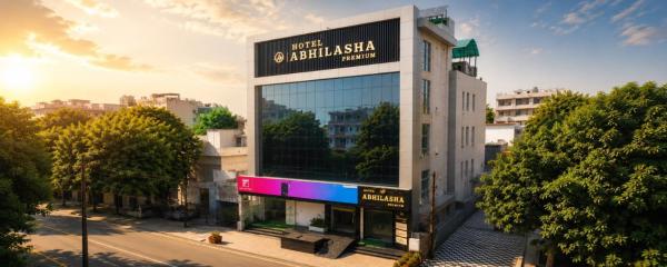Hotel Abhilasha Premium, Забронировать  Девас штат Мадхья-Прадеш