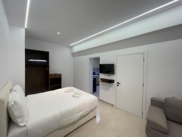 Amad Apartments, Забронировать Апартаменты/квартира Tirane Tirana County, рядом с National Theatre of Opera and Ballet of Albania