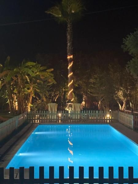 Villa El Ghazi Piscine chauffée & Luxe, Забронировать  Отели Марракеш-Тенсифт-Эль-Хауз с бассейном, Бассейн