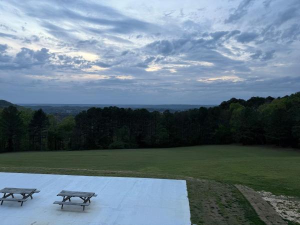 Overlook Mountain Inn, Забронировать  Гантерсвилл штат Алабама