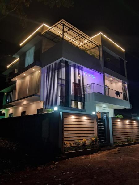 Avenaa Devyani Villa Luxury 4 BHK Villa with Pool, Забронировать  Старый Гоа Северный Гоа