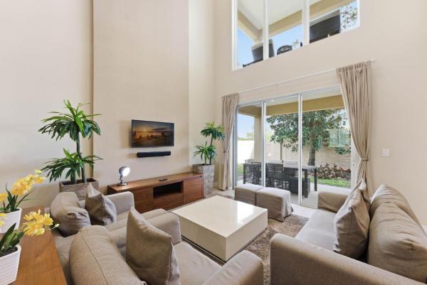 Magic Village 4BR Spacious and Stylish