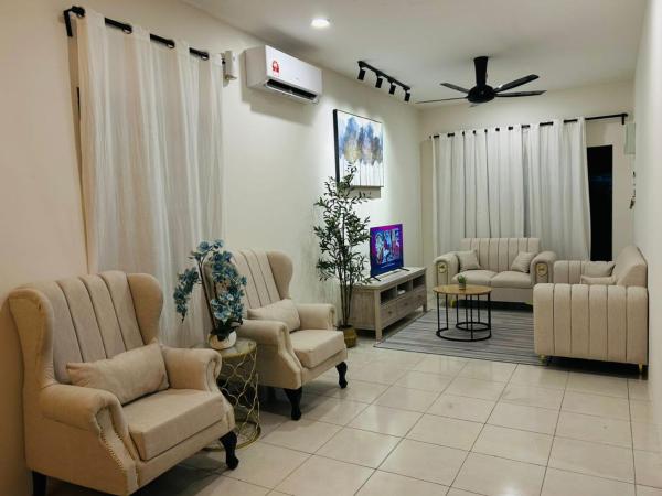 Homestay DAina, Забронировать  Телук Интан штат Перак