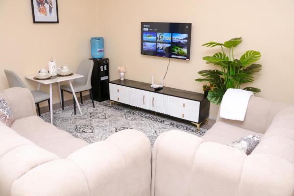 Gee Homes and Stays, Забронировать  Найяеруру Лайкипия
