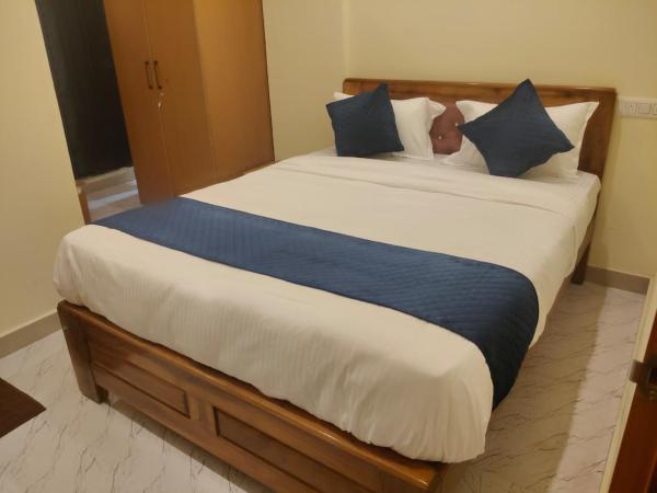 Royal Inn, Забронировать  Майсур штат Карнатака