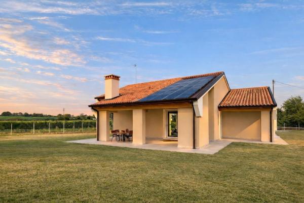 Villa Alberti - Elegant, Spacious & Bright Villa, Забронировать  Casa Reali Венето