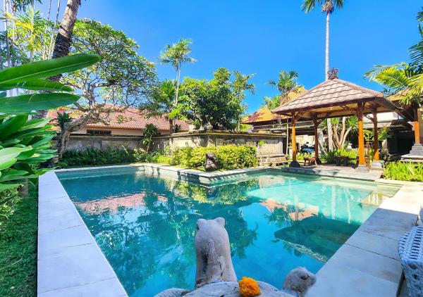 Villa Hibiscus Sanur Beach by Nagisa Bali, Забронировать  Денпасар Denpasar Municipality