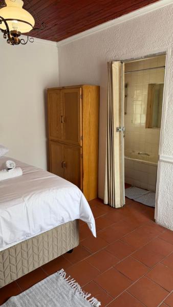 Happy Home Guest House, Забронировать  Отели Мпумаланга с бассейном, Бассейн