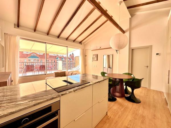 Penthouse with Terrace & Finca Roja Views, Забронировать  Валенсия Коста-де-Валенсия