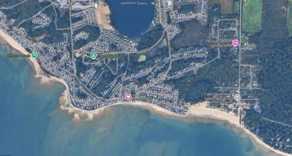 Famous Sun Restreat Resort & Lake Erie Beach, Steps to Beach with Beach View, 30 KM to Niagara Falls Park, Sleep 8