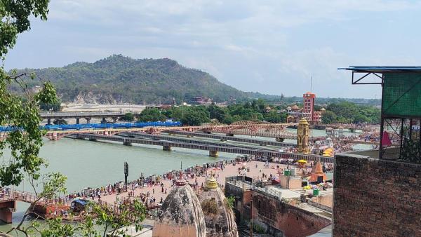 Hotel Har Ki Pauri with terrace Ganga view, Забронировать  Хардвар штат Уттаракханд