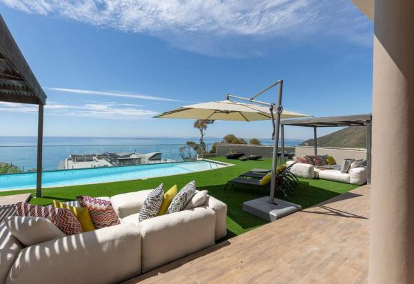 Bantry Bay Villa with Ocean View, Забронировать  Бантри-Бэй 