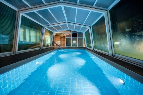 Cozy Pool Villa Gyeongju, Забронировать  Кёнджу провинция Кёнсан-Пукто
