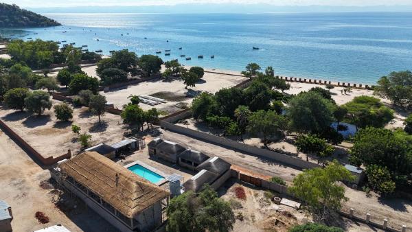 the Zebra Lodge, Забронировать  Monkey Bay 