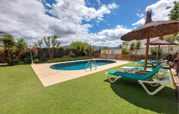 Lovely Home In Villanueva Del Trabuco, Забронировать  Вильянуэва-дель-Трабуко провинция Малага