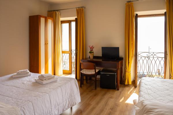 b&b casa pistacchio, Забронировать  Отели в центре Ловере, в центре
