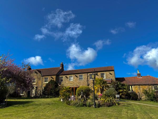 Asquith Hall Hotel & Spa Scarborough, Забронировать  Отели Йоркширских вересковых поля с бассейном, Бассейн