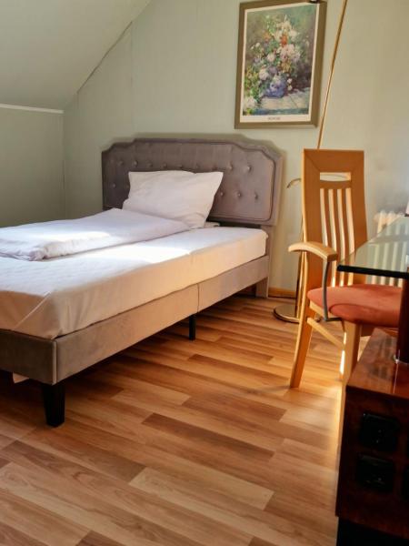 Apartment mit 4 Schlafzimmer by Pension Pale Bach, Забронировать Апартаменты/квартира Апартаменты Бад-Херсфельд, Апартаменты/квартира