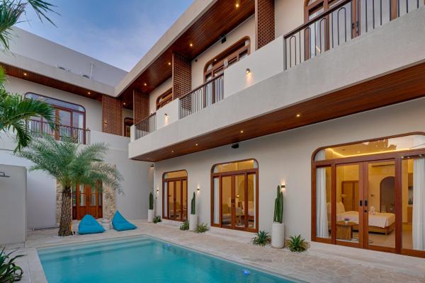 Loona Suites Umalas by Nabe Hospitality Management, Забронировать  Отели Бадунг с бассейном, Бассейн