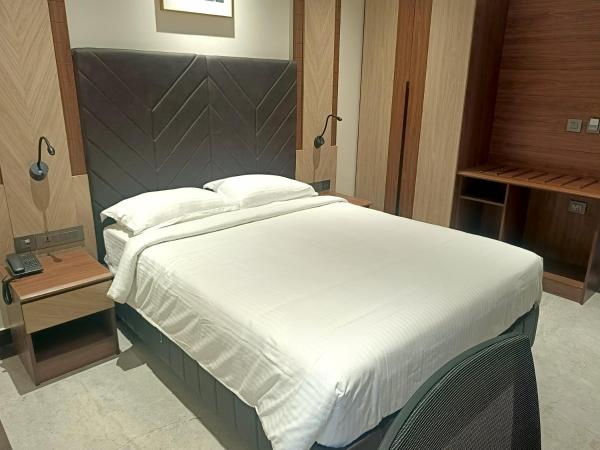 Crystal Residency - Panjappur Trichy, Забронировать  Отели штата Тамилнада 3 звезды, 3*