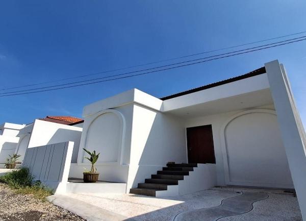 Villa Luck Canggu Bali unit 6, Забронировать  Отели Переренан с бассейном, Бассейн