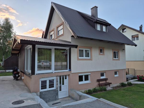 Planinski vuk apartments, Забронировать Апартаменты/квартира Жабляк 