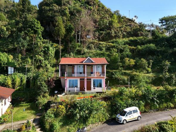 Nature Trailz Samarpan Homestay, Забронировать  Rangpo Сикким