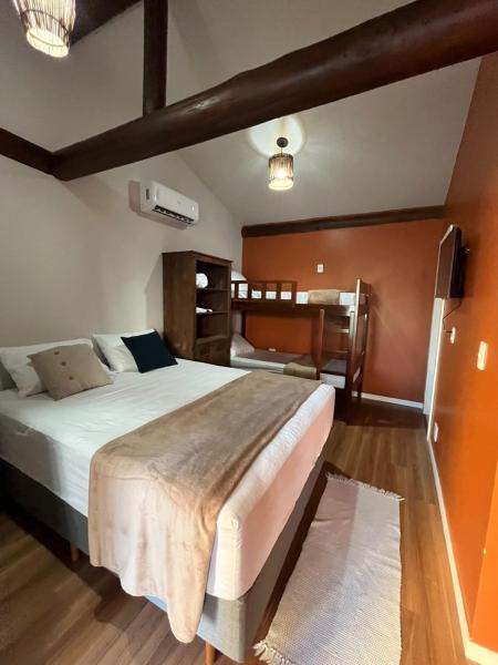 hospedagem Guaruça, Забронировать  Отели Санта-Катариной с парковкой, Парковка