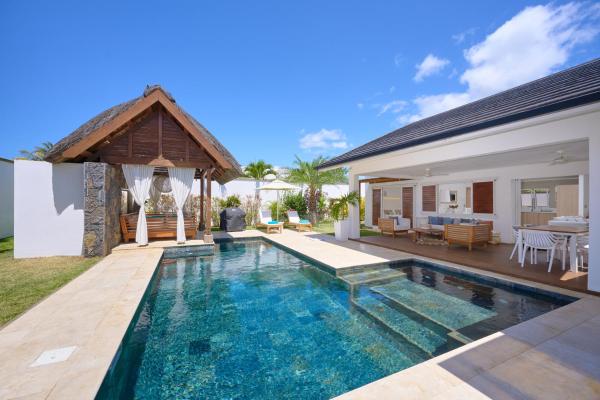 Private Pool Villa - 3BR - Grand Baie, Забронировать  Гран-Бэ Северное побережье Маврикия, рядом с Торговый центр Grand Baie La Croisette