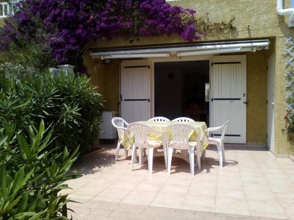 Villa confortable, climatisation - 6 pers. - FR-1-81-750, Забронировать  Отели Ле-Баркарес с парковкой, Парковка